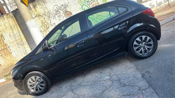 CHEVROLET ONIX 1.0 FLEX LT MANUAL CHEVROLET ONIX 1.0 FLEX LT MANUAL